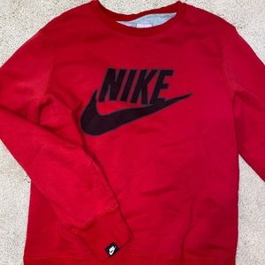 🛑RED NIKE SWEATER🛑 Size L